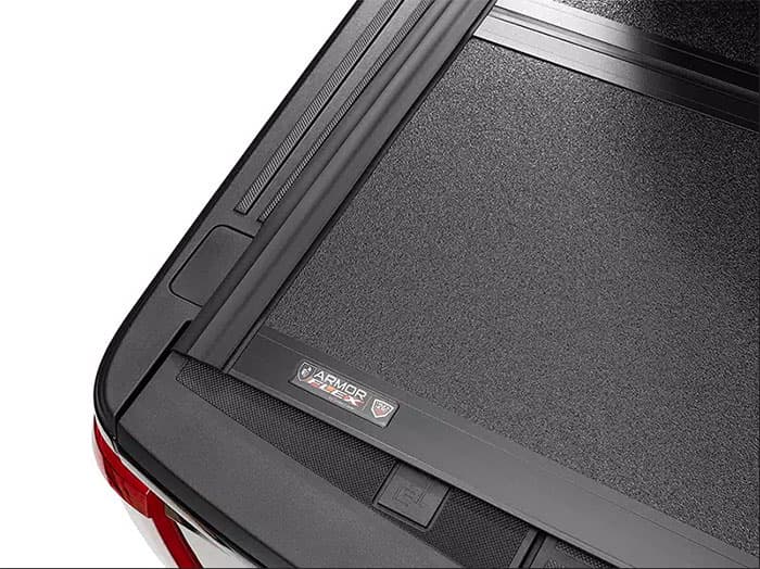 UnderCover Armor Flex Hard Folding Tonneau Cover (Short Bed) - FORD F-150 (2021-2022) / Raptor (2021-2022)