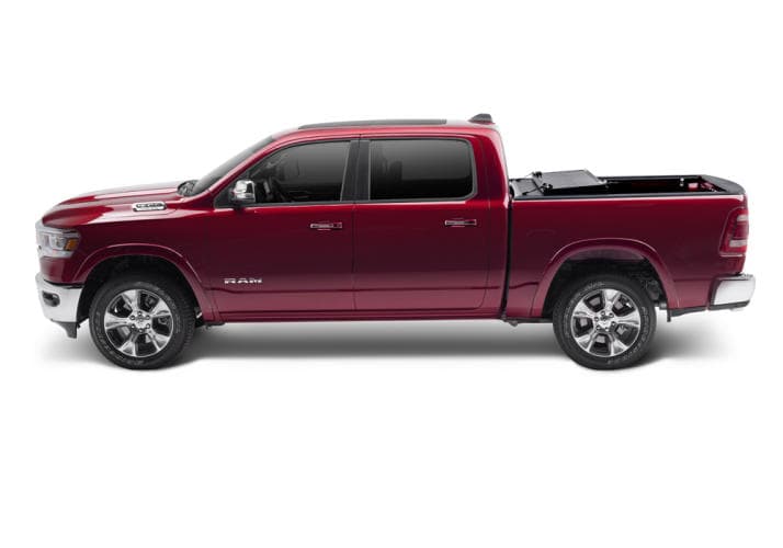 UnderCover Flex Hard Folding Tonneau Cover w/ RamBox w/ or w/o Multifunction Tailgate (Short Bed) - Ram 1500 ( 2019 - 2021 )