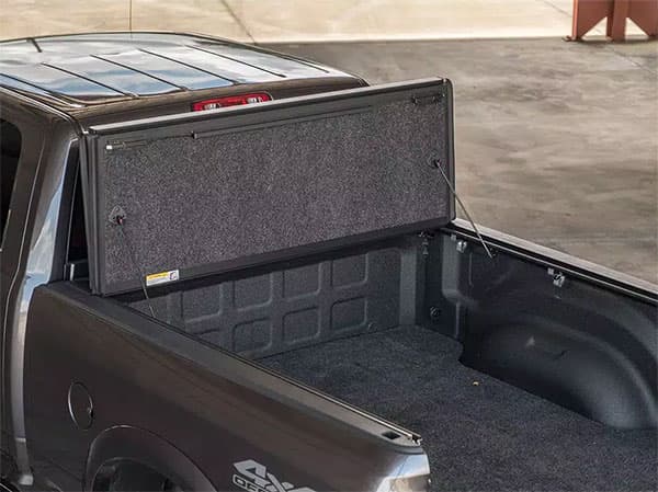 UnderCover Ultra Flex Hard Folding Tonneau Cover w/out RamBox (Short Bed) - Ram 1500 (2009-2018) / (2019-2022 Classic)