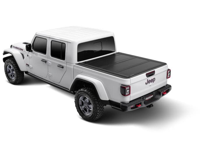 [UX32010] UnderCover Ultra Flex Hard Folding Tonneau Cover - Jeep Gladiator JT ( 2020 )