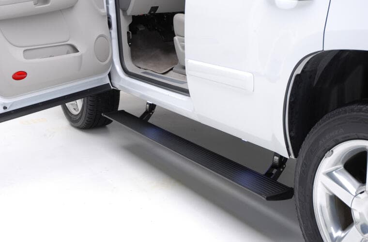 [76254-01A] AMP-Research PowerStep 4 door with Plug-N-Play (Black) - Silverado/Sierra 1500 (2019-2022)